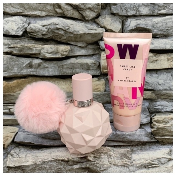 Sweet Like Candy New Ariana Grande Perfume Souffle Holiday Gift Set Birthday NIB - Picture 1 of 1